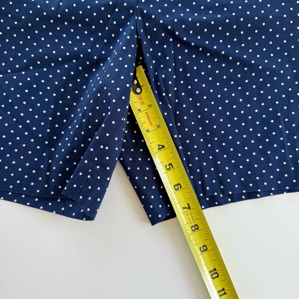 NWT~ Talbots~ Perfect Shorts ~Women’s 4~Navy Blue Polka Dot~7” Inseam - Picture 6 of 10